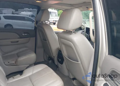 2007 Chevrolet Suburban 1500 Lt z USA, uszkodzony, nr VIN 3GNFC16057G172472